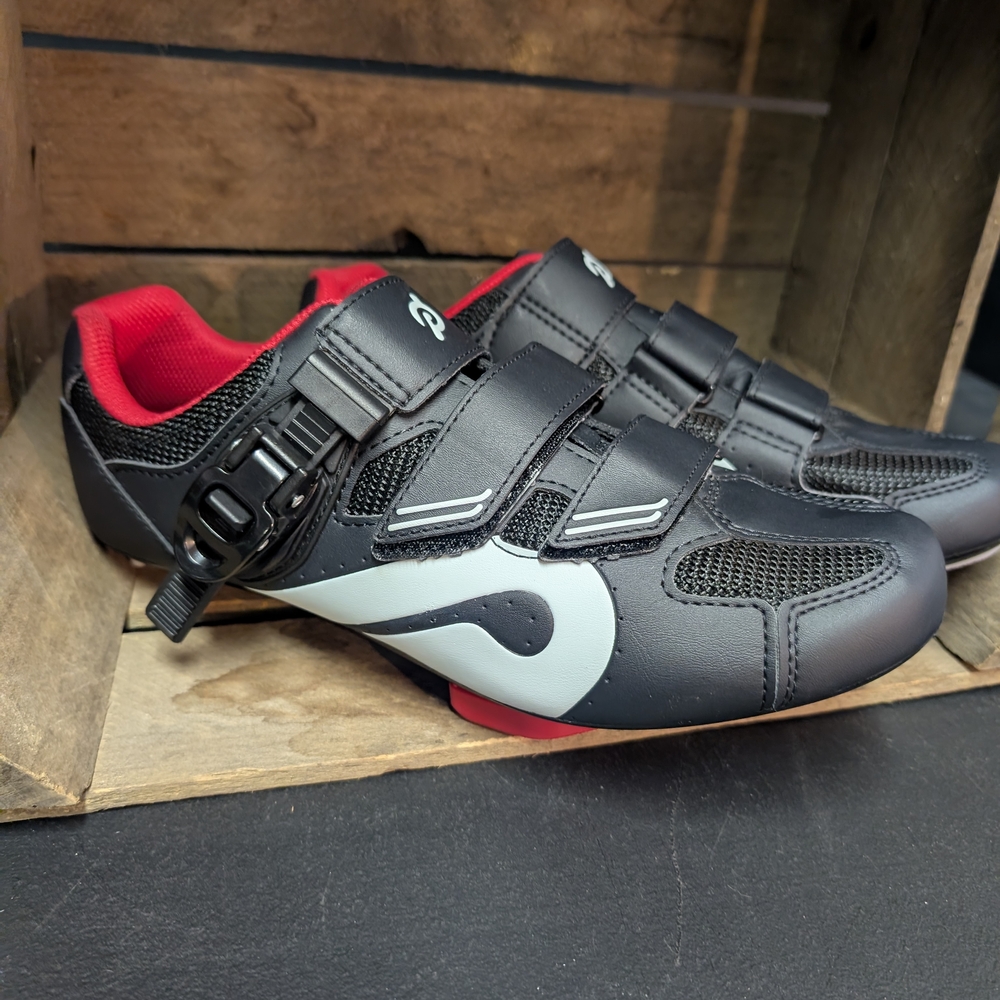 Peloton Black and Red Cycling Athletic Shoes Women Size 10 Men Size 8